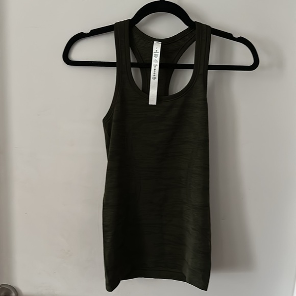 Lululemon Swiftly Tech Racerback Dark Olive / Brave Olive / Black - Picture 3 of 12